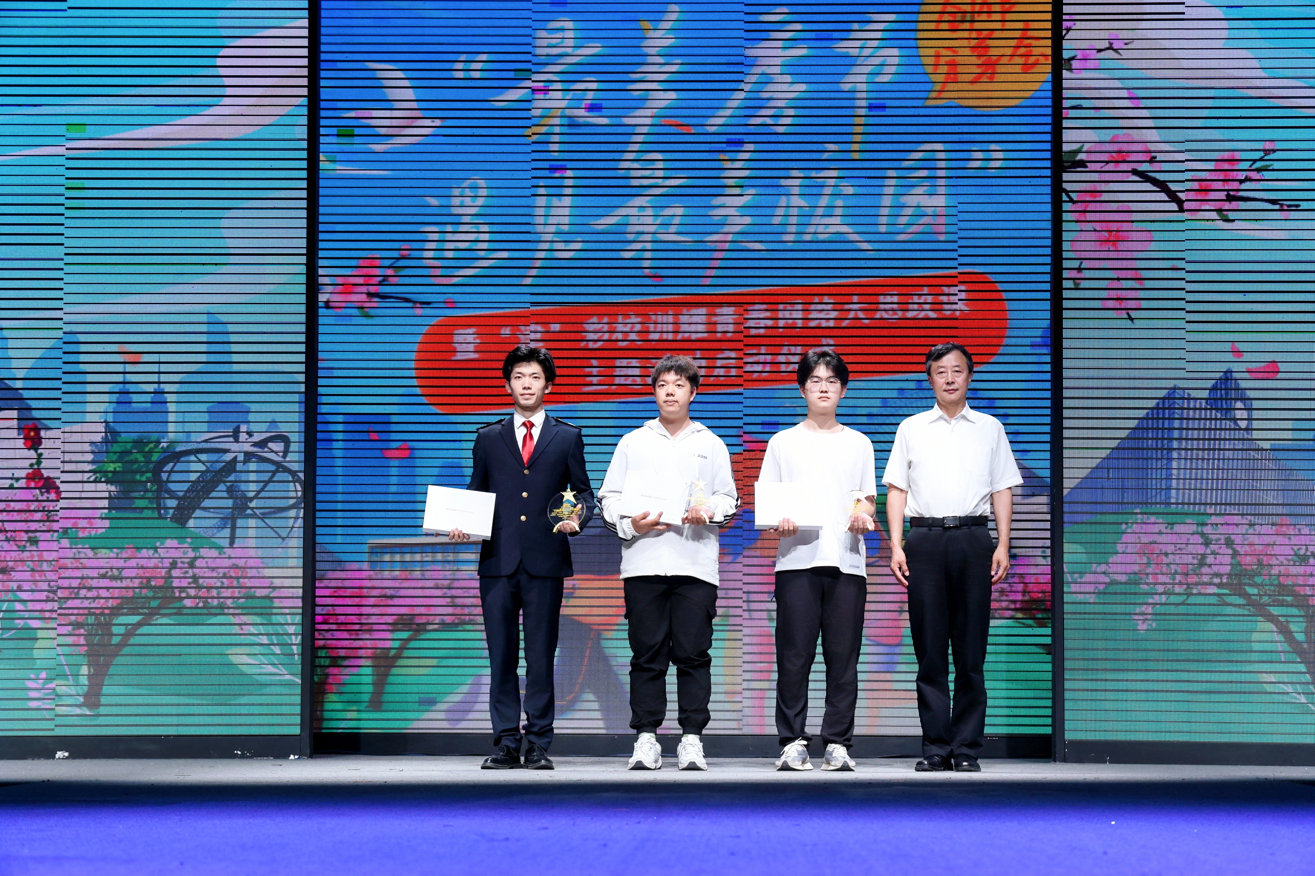 中國民航大學榮獲“最美季節遇見最美校園”視頻征集活動一等獎